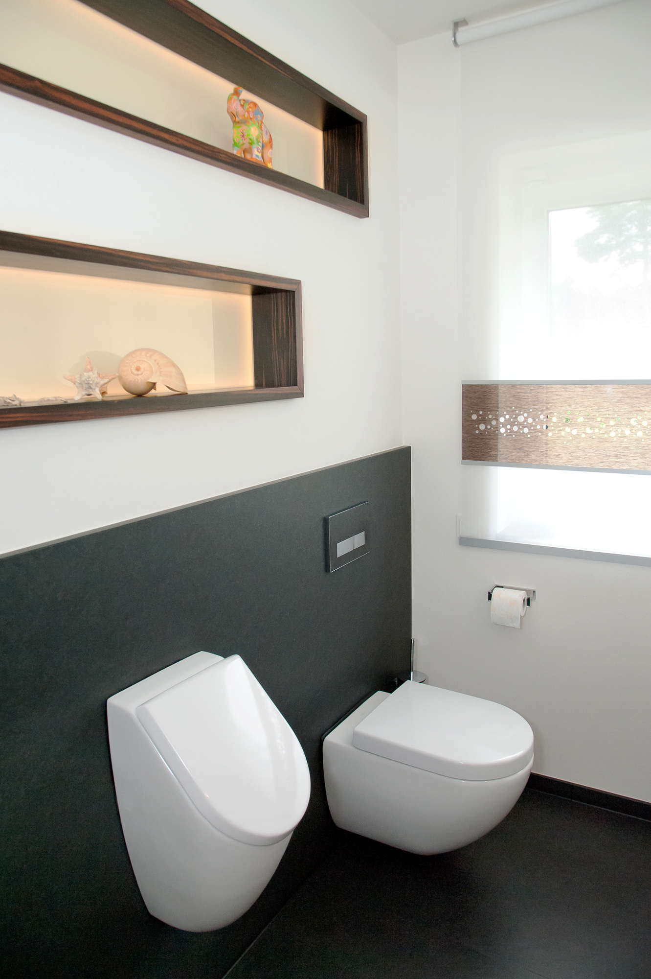 Uitgebreid binnenkort skelet Groot toilet met urinoir! – Interieur-inrichting.net