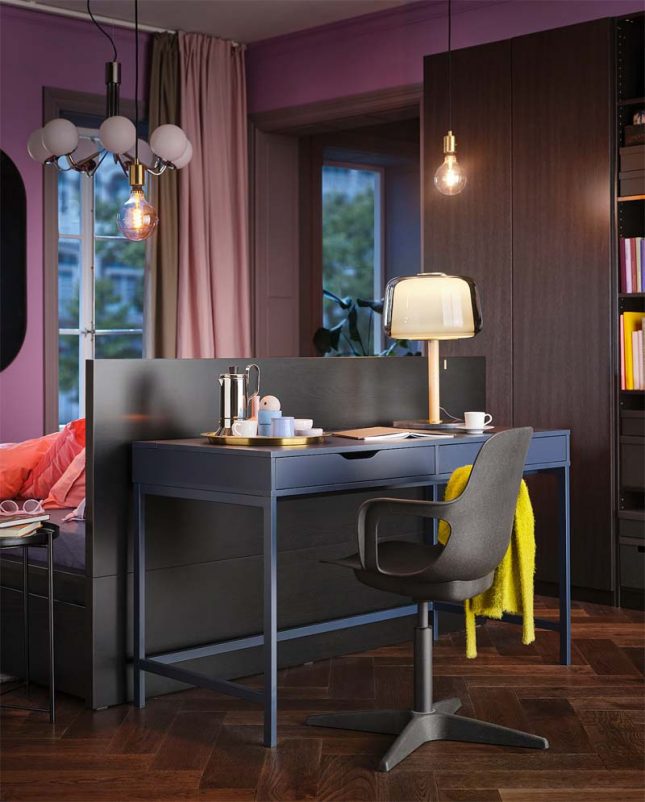 zitten optocht luisteraar 12x IKEA bureau – Interieur-inrichting.net
