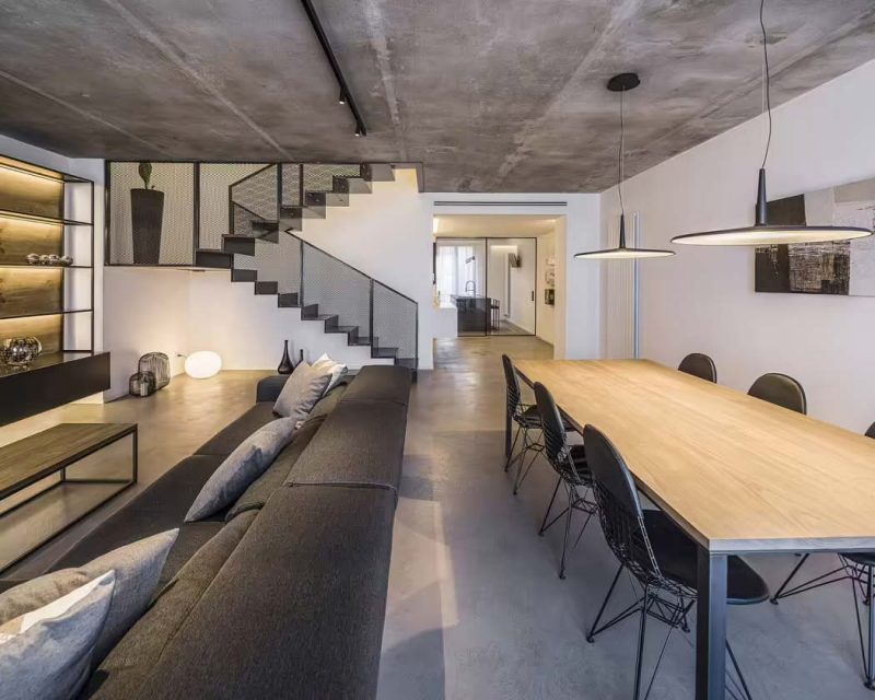 Verstikken Baffle Hijgend Binnenkijken in een stoer modern industrieel appartement uit Siena –  Interieur-inrichting.net