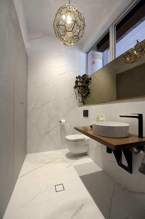 doen alsof ego Lionel Green Street Toilet ontwerp met grote inbouwkast – Interieur-inrichting.net